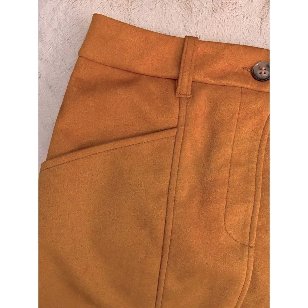 NWT French Connection Bahati Faux Suedette Mini Skirt in Golden Oak, Size 6